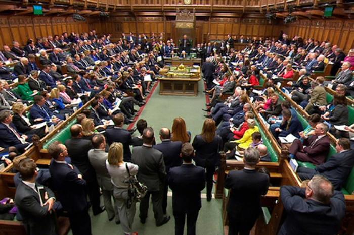 Британцы окончательно решили перенести Brexit
