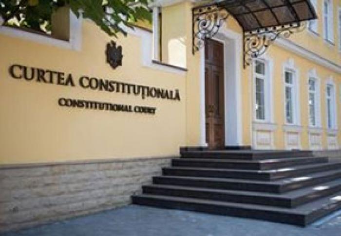 CURTEA CONSTITUŢIONALĂ: SISTEMUL ELECTORAL NU POATE FI SCHIMBAT ÎN CAZUL ALEGERILOR ANTICIPATE