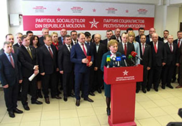 ​DEPUTAŢII FRACŢIUNII PARLAMENTARE A PSRM AU PLECAT LA MOSCOVA PENTRU CONSULTĂRI