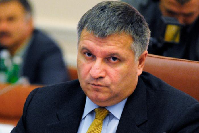 Глава МВД Украины пошел против решения Порошенко