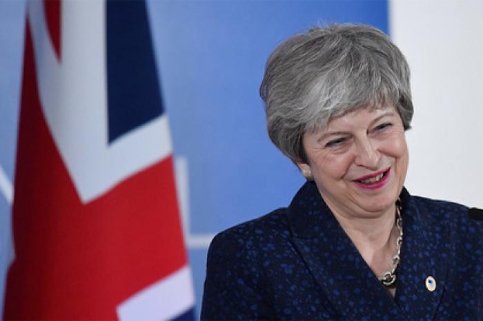 Мэй в очередной раз попросила отложить Brexit