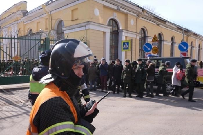 Момент взрыва в петербургской военной академии попал на видео