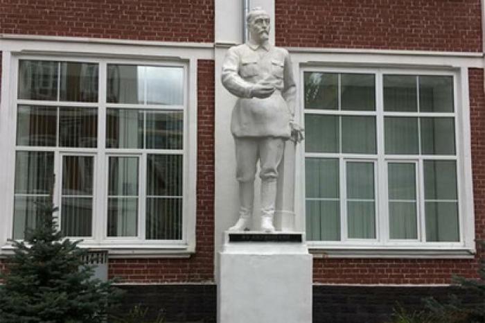 Московские студенты потребовали снести стоящий с 1937 года памятник Дзержинскому