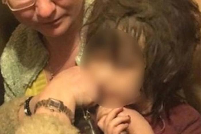 Найденная среди гор мусора девочка-маугли заговорила со сверстниками