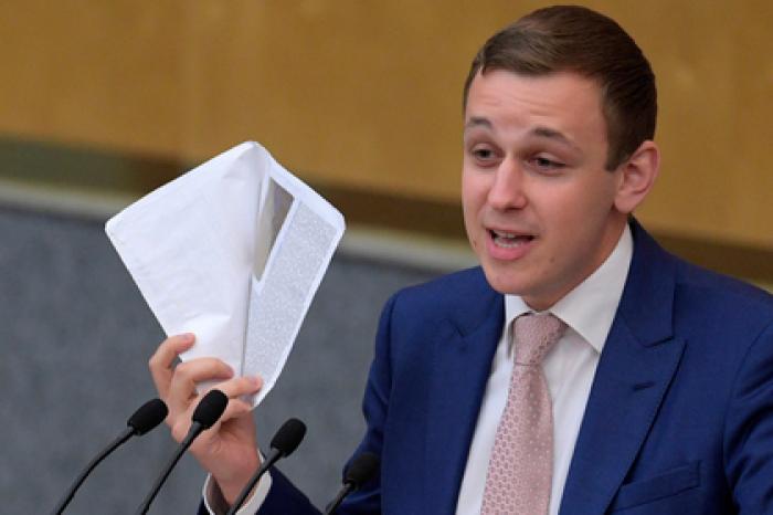 Назвавший Comedy Club «отвратительным» депутат захотел контроля над юмором на ТВ