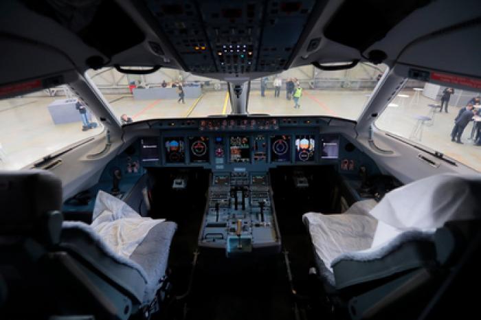 «Ненужным» Sukhoi SuperJet дали еще один шанс