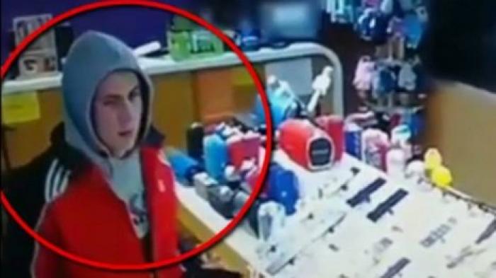 Полиция задержала парня за кражу телефона из магазина на Буюканах