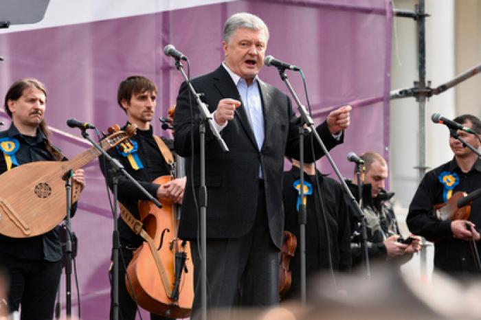 Порошенко опять победил на выборах президента Украины за пределами Украины