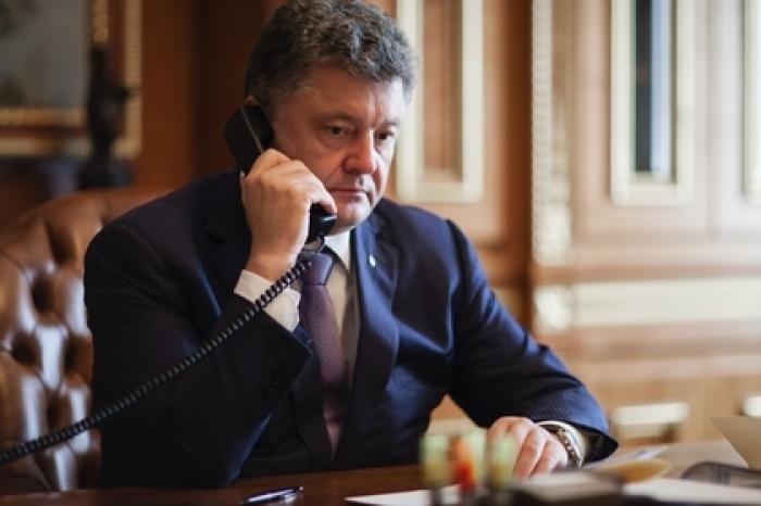 Порошенко созвонился с Вашингтоном и пожаловался на Зеленского