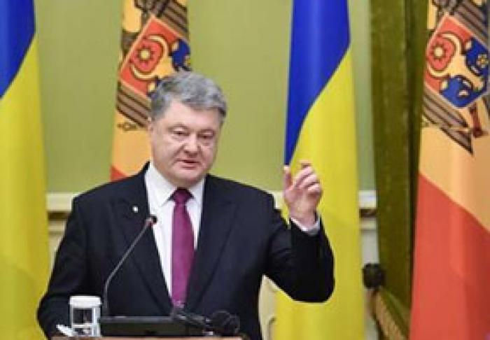 POSTUL DE TELEVIZIUNE ROSSIA CONSIDERĂ CĂ, ÎN CAZ DE ÎNFRÂNGERE LA ALEGERI, PREŞEDINTELE UCRAINEI, PETRO POROŞENKO, AR PUTEA FUGI ÎN MOLDOVA