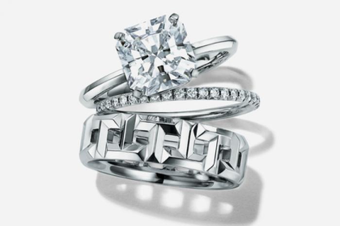 Предложена новая версия кольца на помолвку