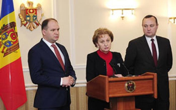 PREŞEDINTA PSRM LA FINELE NEGOCIERILOR CU PDM: PROBLEMA COALIŢIEI NU A FOST DISCUTATĂ, CĂCI ESTE PREMATUR