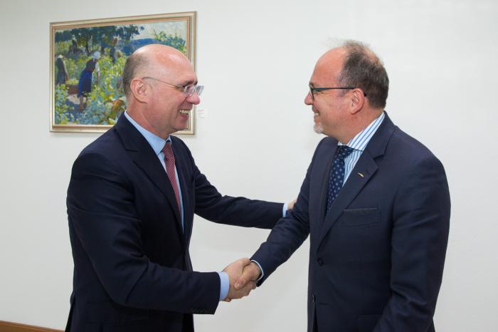 Proiectele comune, discutate de premierul Pavel Filip și ambasadorul României la Chișinău, Daniel Ioniță