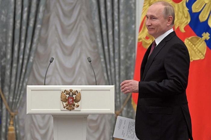 Путин наградил Героев Труда