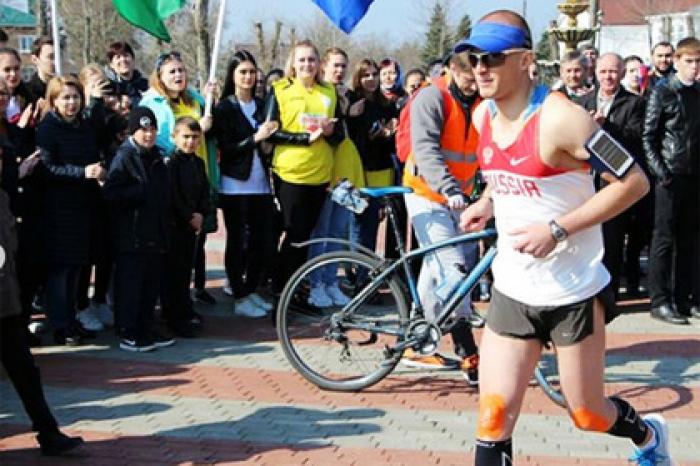 Российский спортсмен пробежал почти 500 километров без остановки