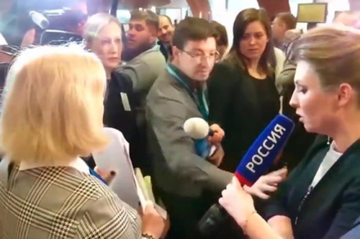 Толкнувшего Скабееву украинского журналиста наказали