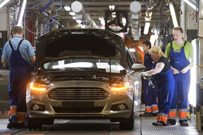 Уходящий из России Ford устроил распродажу