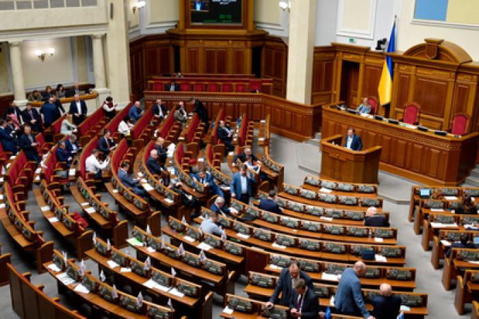 Верховная Рада рассмотрит закон об ограничении полномочий Зеленского