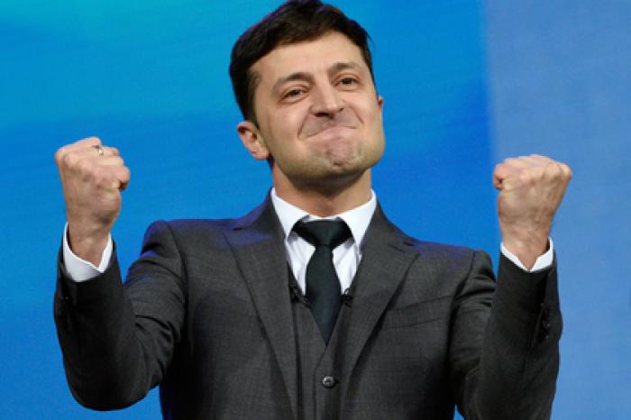 Зеленский проголосовал и зачитал рэп