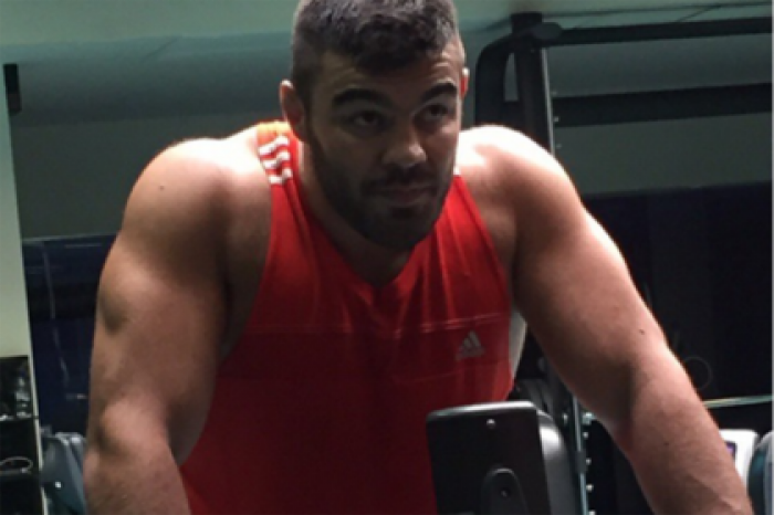 Боец MMA «позабыл» о контракте в России и отправился в UFC