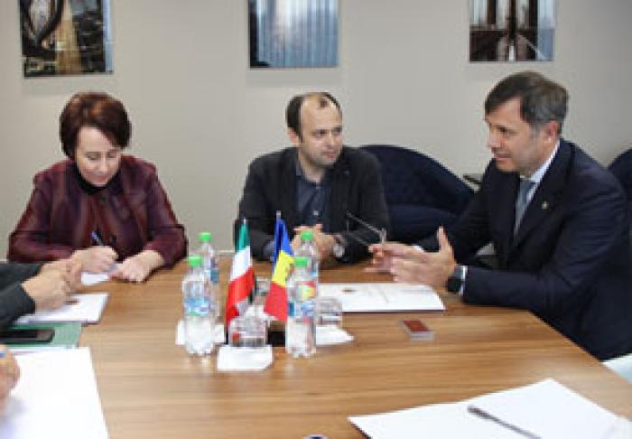 ​DIRECTORUL APP A PROMIS SĂ STIMULEZE DEZVOLTAREA PROIECTELOR COMUNE CU UNGARIA