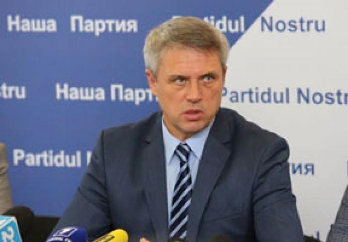 ДМИТРИЙ ЧУБАШЕНКО ПОКИДАЕТ ПОСТ ВИЦЕ-ПРЕДСЕДАТЕЛЯ «НАШЕЙ ПАРТИИ», НО ОСТАЕТСЯ В ЕЕ РЯДАХ