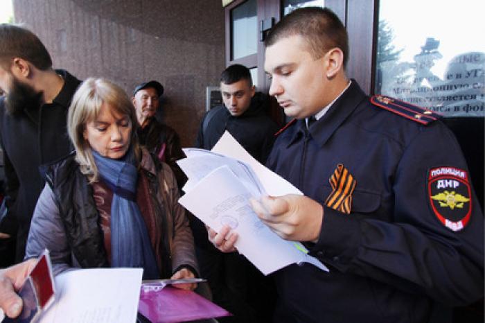 ЕС прокомментировал раздачу российских паспортов в Донбассе