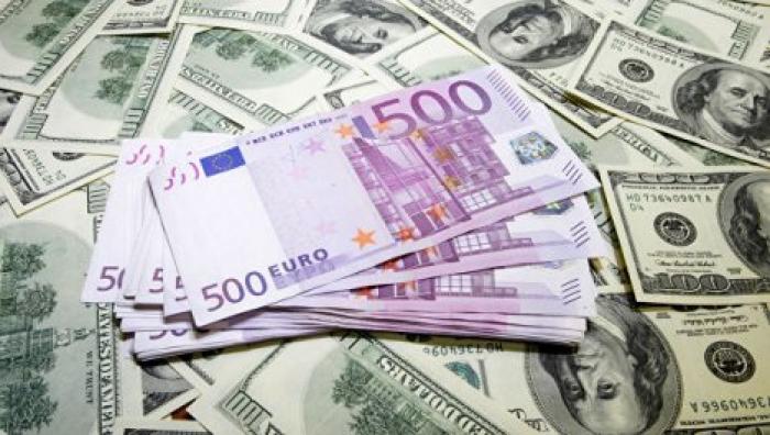 Евро и доллар подорожают в начале следующей недели
