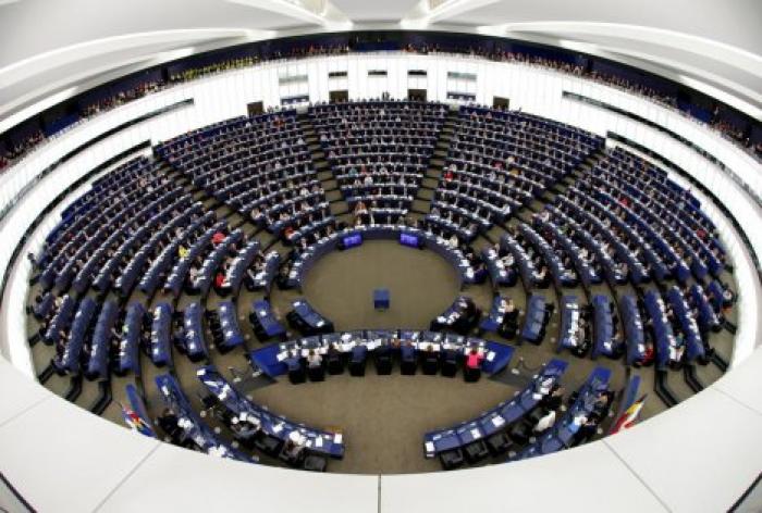 Европарламент представил первый прогноз итогов выборов