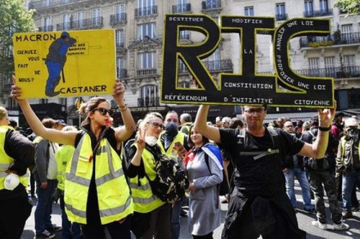 Французская полиция избила корреспондентку РИА Новости