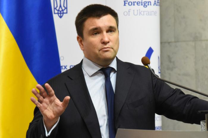 Глава МИД Украины отказался работать с Зеленским