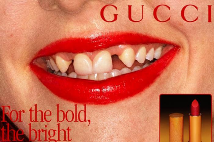 Модель без передних зубов стала лицом Gucci