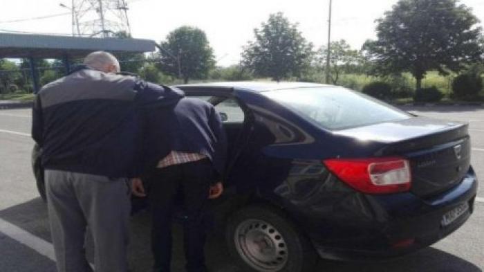 Молдаванина задержали на КПП "Албица" из-за кражи в Германии