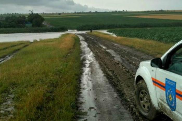 На юге страны от града пострадали частные хозяйства