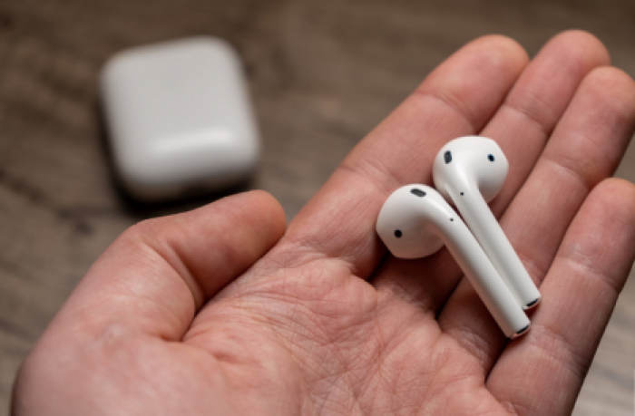 Новый iPhone позволит подключить две пары AirPods одновременно 