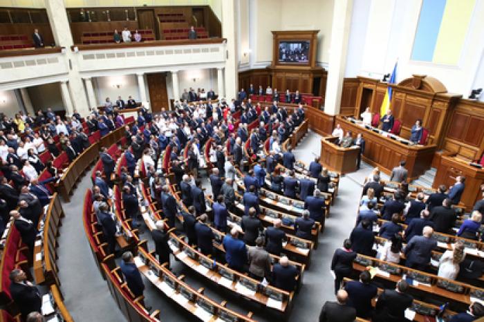 Партия Порошенко решила поставить Зеленского на место