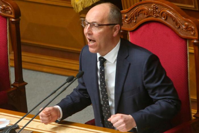 Парубий пообещал команде Зеленского «горящую землю под ногами»