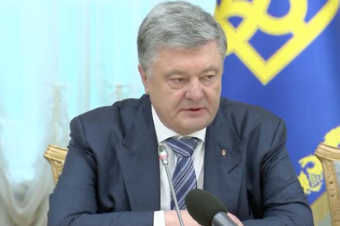Порошенко объяснил неявку на допрос об убийствах на Майдане
