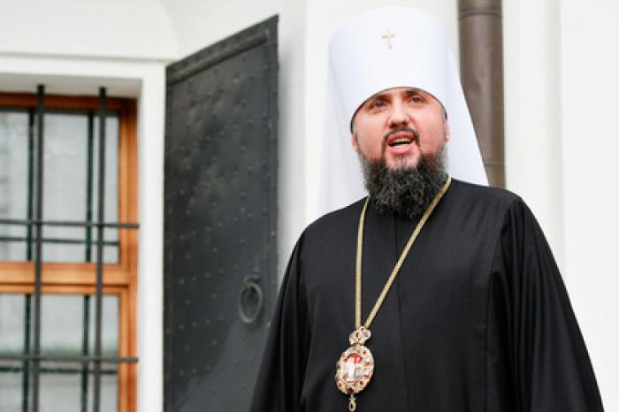 Православная церковь Украины объявила создавшего ее раскольника вне закона