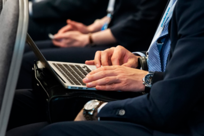 Руководители начали массово покидать крупнейшие компании по всему миру