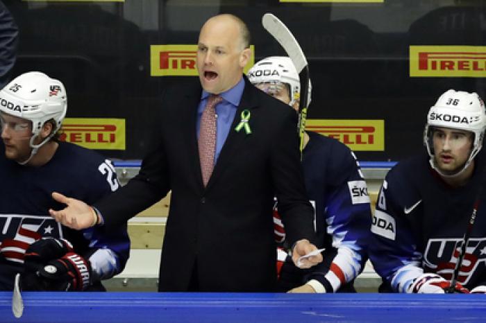 Тренер сборной США объяснил причину поражения от российских хоккеистов
