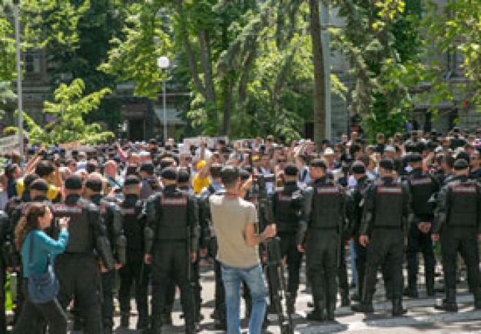 У ПРАВИТЕЛЬСТВА ПРОШЛИ ДВЕ АКЦИИ ПРОТЕСТА: ПРОТИВ РОСТА ЦЕН И ПРОТИВ БЛОКА ACUM