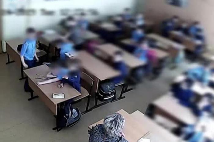 Внук депутата запугал одноклассников и обещал «сломать голову» учителю