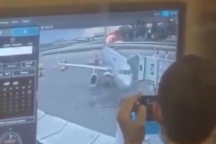 В Шереметьево открестились от связи с глумящимися над SSJ-100 «сотрудниками»
