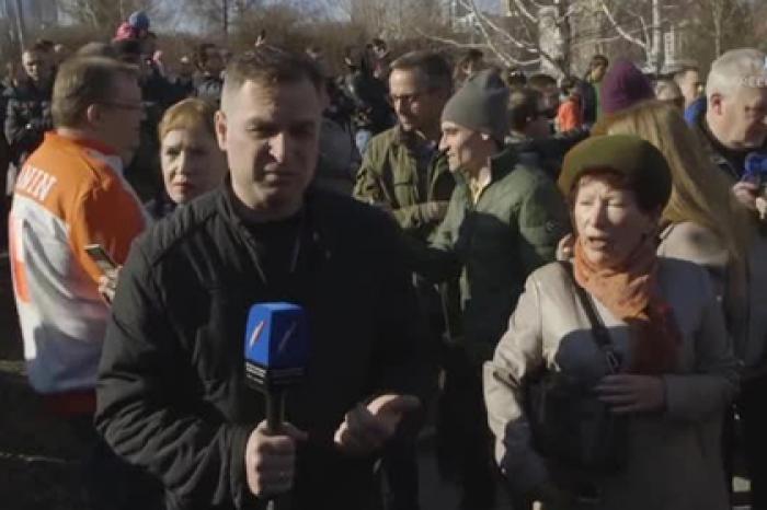 Выступающий за храм в Екатеринбурге репортер попросил побить его на камеру
