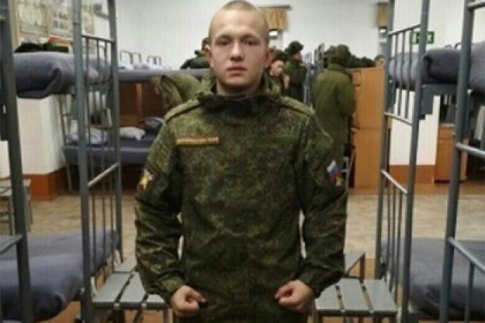 За суицид психически больного солдата наказали пустившую его в армию психиатра