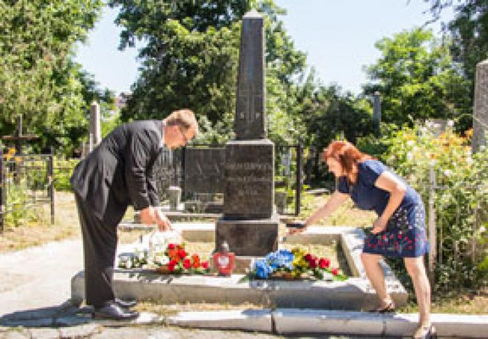 AMBASADA POLONIEI VA CONTINUA PROIECTUL DE RENOVARE A PIETRELOR FUNERARE ALE UNOR POLONEZI LA CHIŞINĂU
