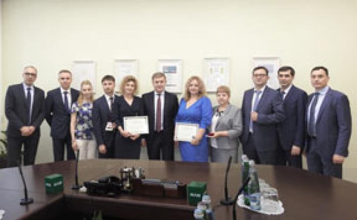 EXCELENŢA ŞI PROFESIONALISMUL ANGAJAŢILOR MAIB – APRECIATE DE ZIUA LUCRĂTORULUI BANCAR