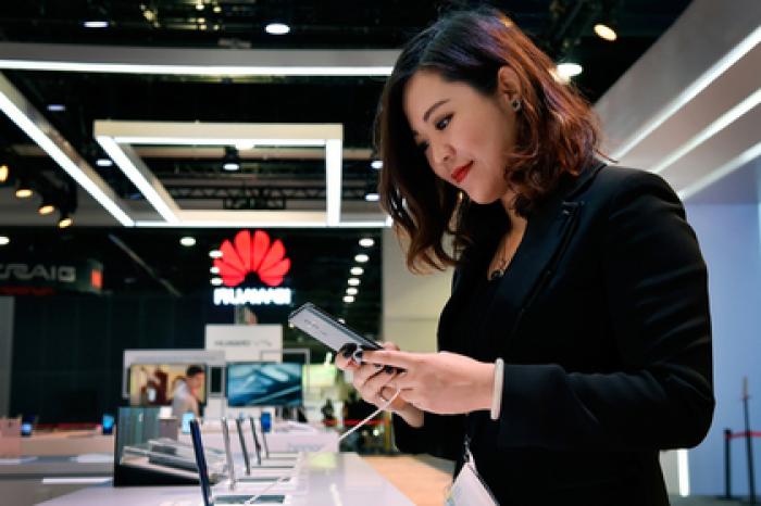 Huawei присмотрится к российскому аналогу Android