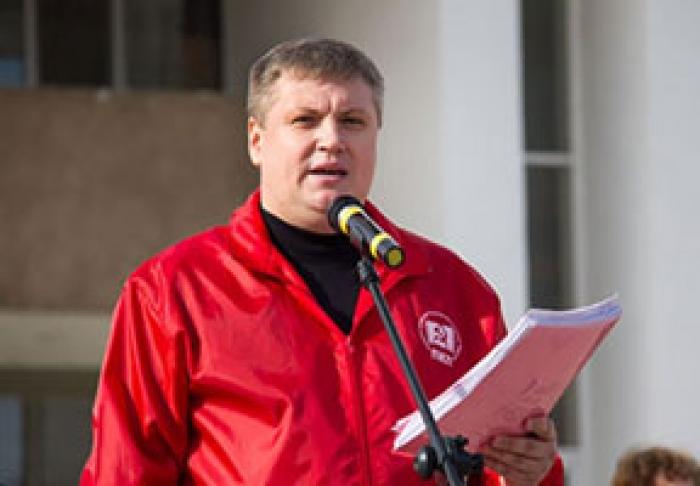 LIDERUL COMUNIŞTILOR TRANSNISTRENI ÎNDEAMNĂ CONCETĂŢENII „SĂ NU SE TEAMĂ ŞI SĂ NU TACĂ”